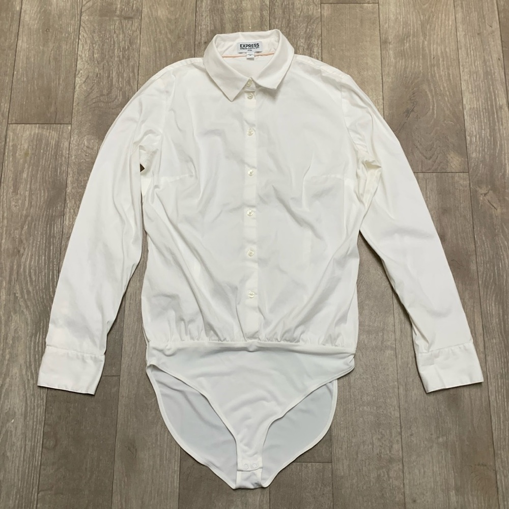 Express Ultimate Essential Fitted White Button Down Minimalist Bodysuit Shirt
